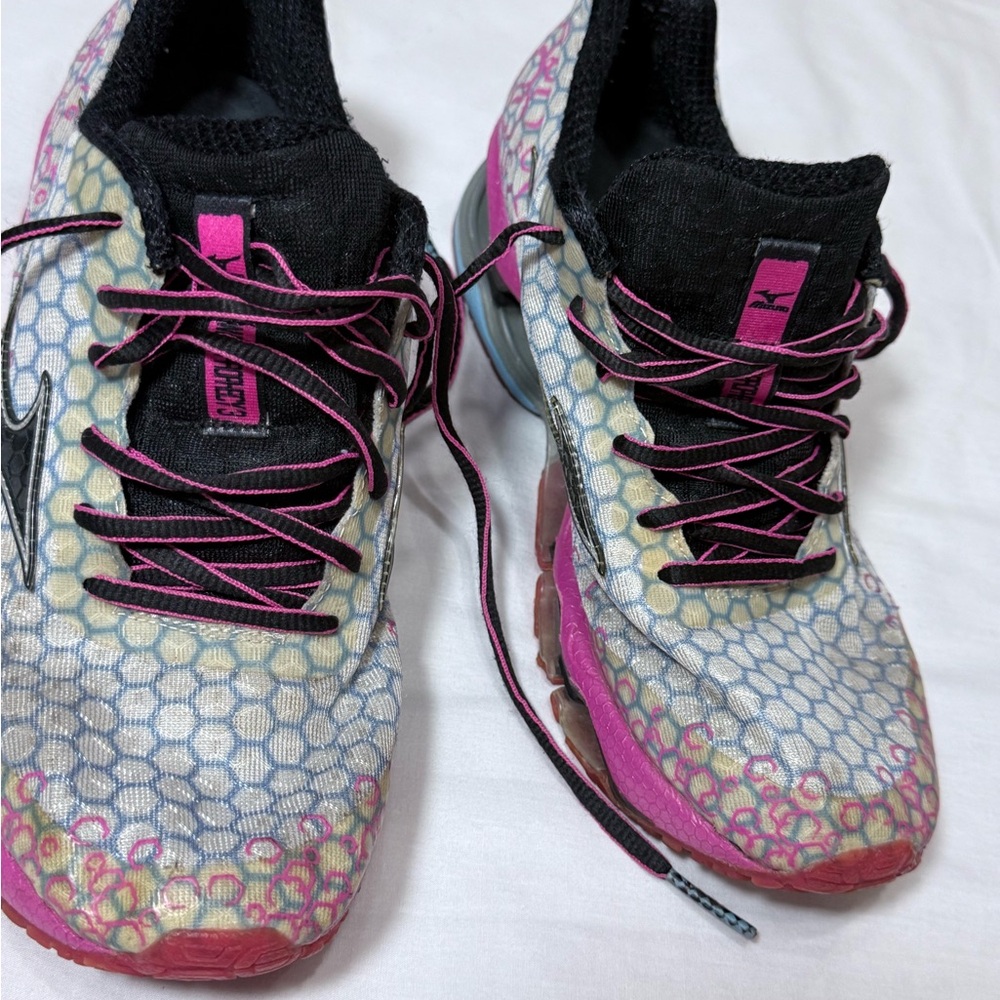 Mizuno Women's Athletic Shoes in Pink and Black